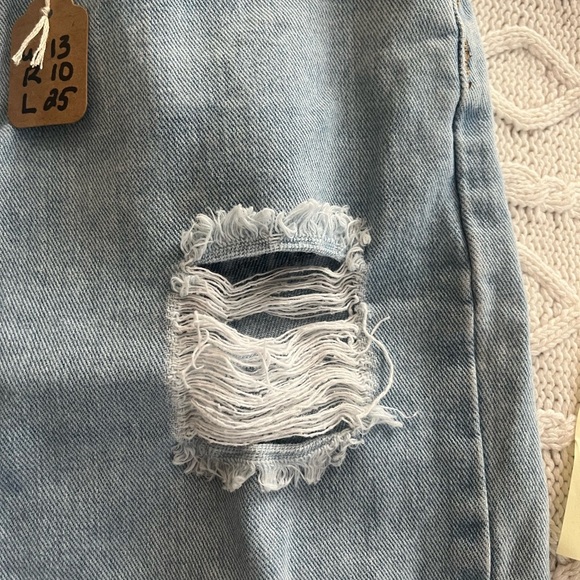 Blue Savvy Distressed Light Wash Jeans Women’s size 25 - Picture 12 of 16